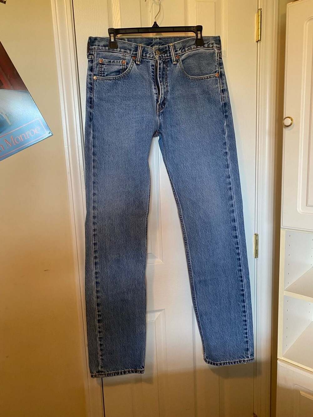 Levi's 505 Straight Leg Jeans in Medium Wash Denim - Picture 3 of 7